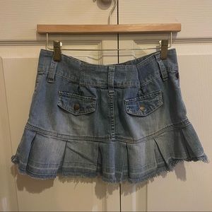 denim pleated skirt